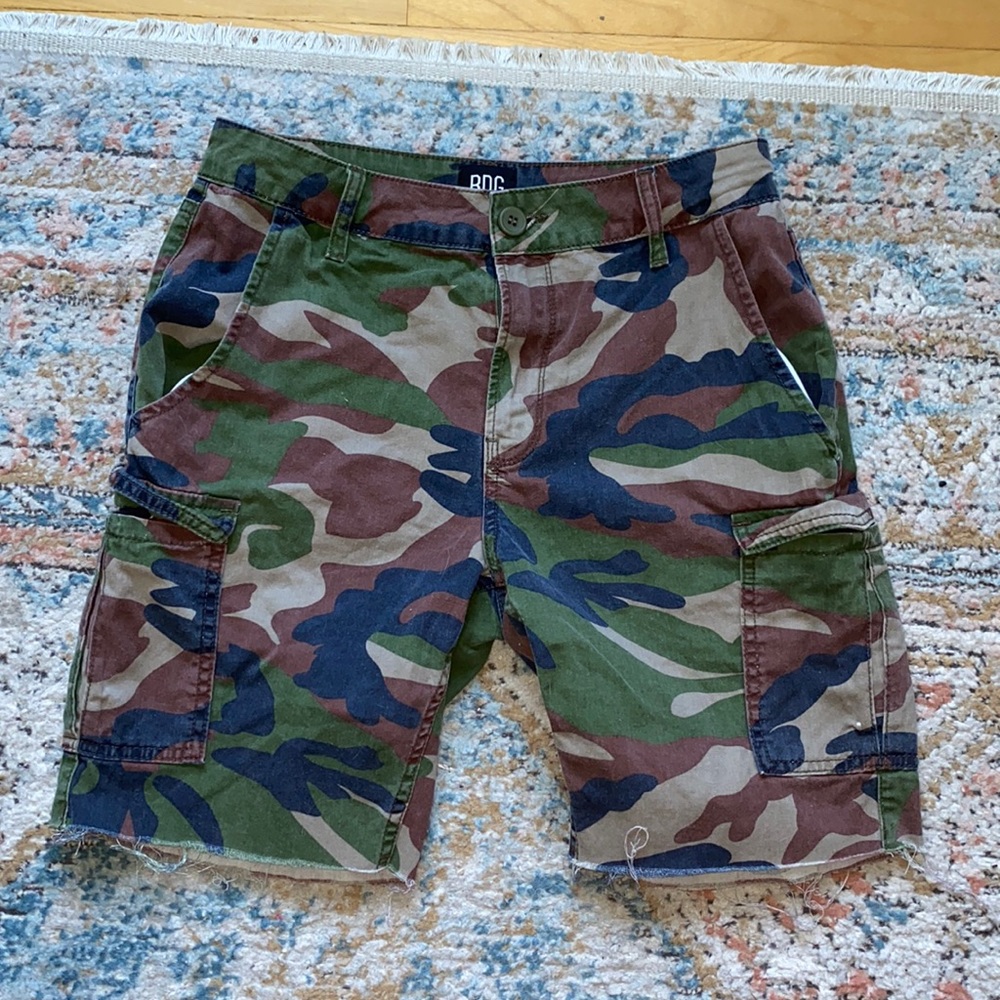 BDG high waisted camo cargo short